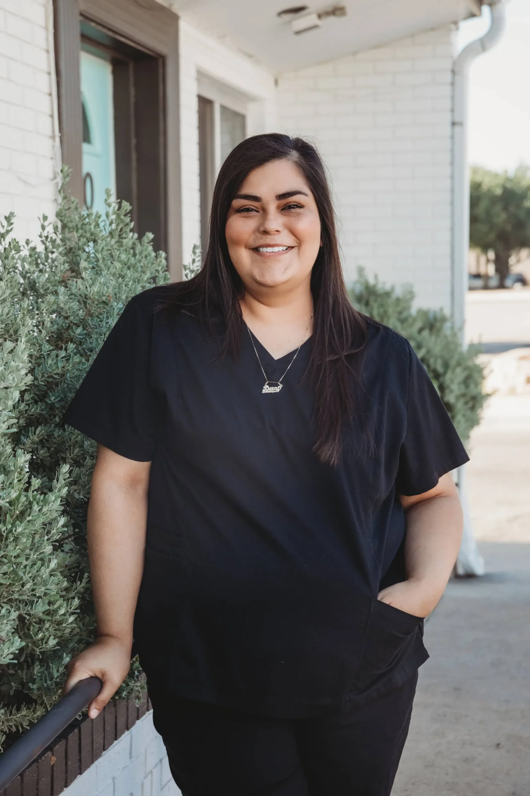 Danielle Arzola Dental-Assistant
