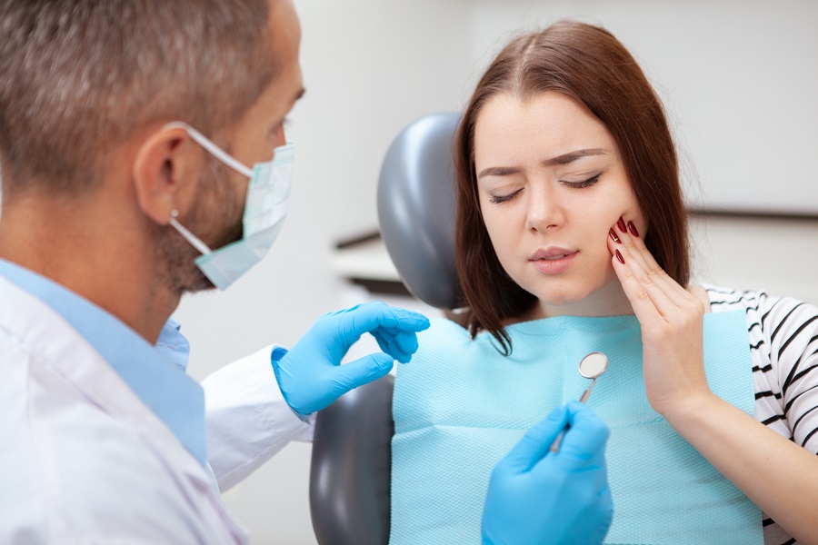 How Long Does Pain Last After Dental Implant Surgery?